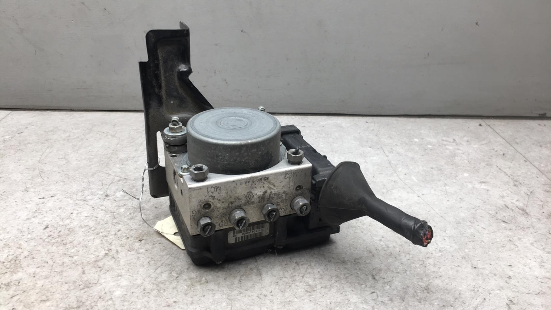 Bloc ABS (freins anti-blocage) RENAULT CLIO 3 PHASE 1  - 1