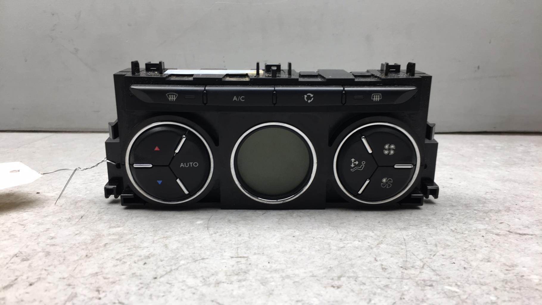 Commande chauffage CITROEN DS3 PHASE 1 Essence - 1