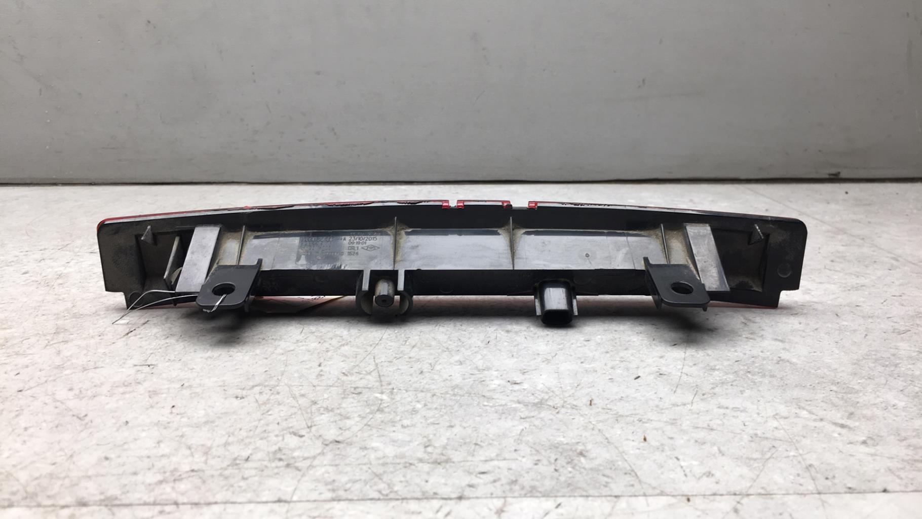 Feu arriere stop central RENAULT CLIO 4 PHASE 1 Diesel - 1