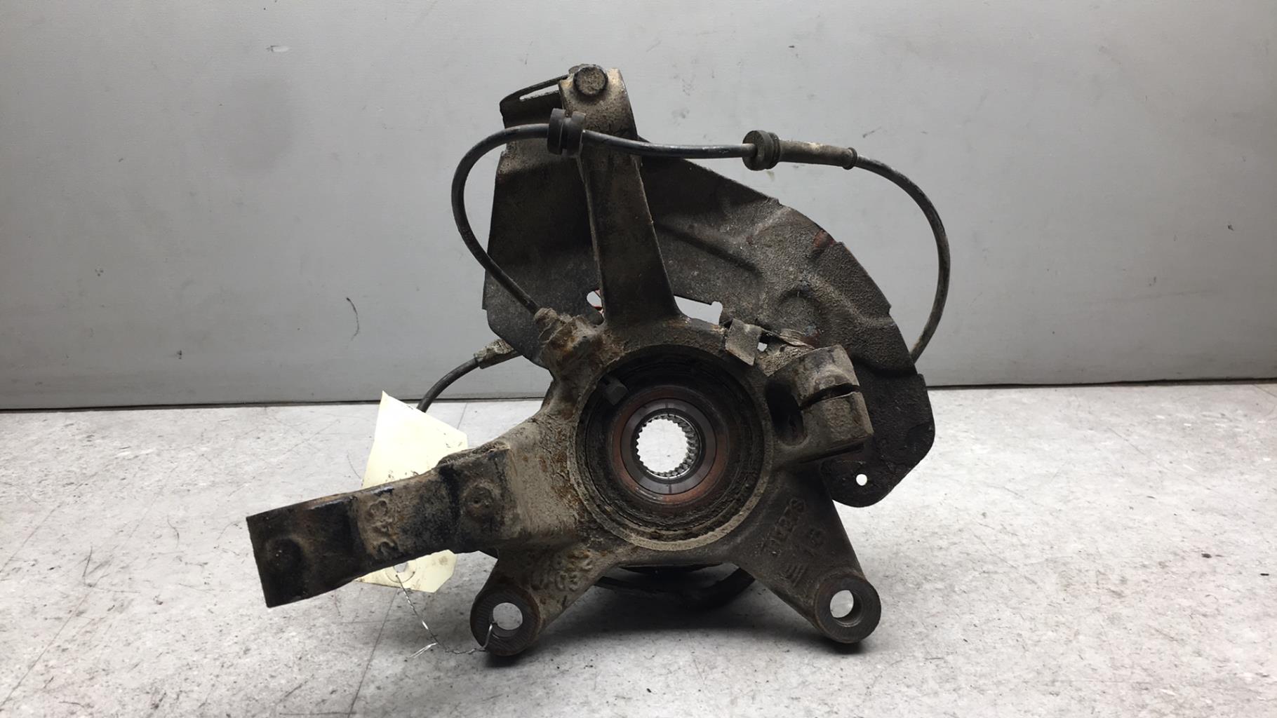 Fusee avant droit CITROEN JUMPY 3 Diesel - 1