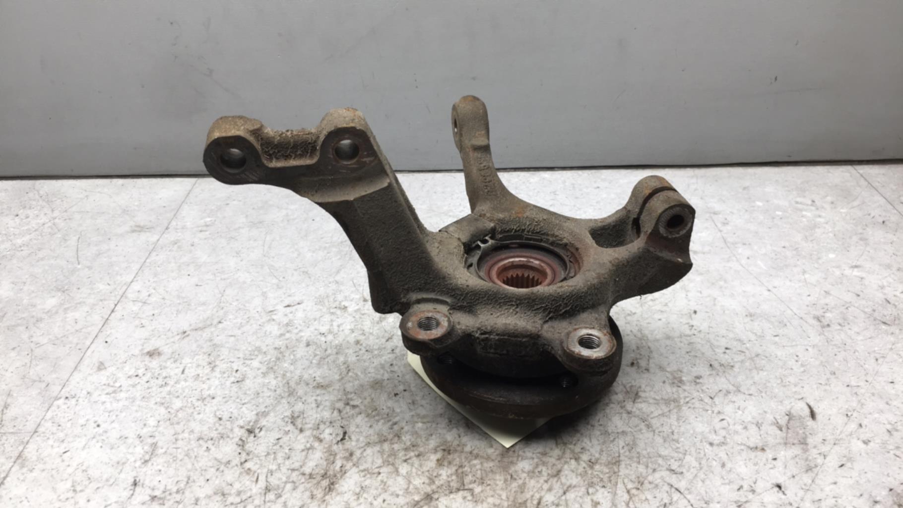Fusee avant droit DACIA SANDERO 1 Diesel - 1