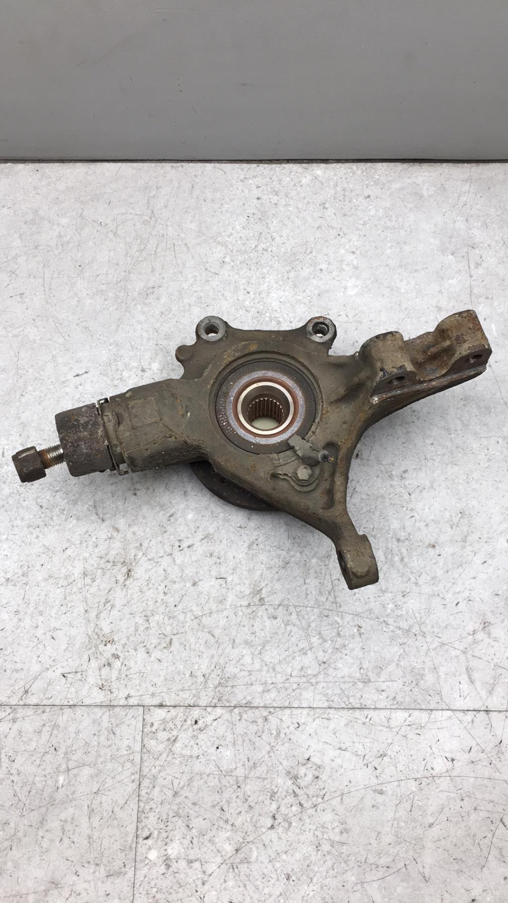 Fusee avant droit PEUGEOT 308 1 PHASE 1 Diesel - 1