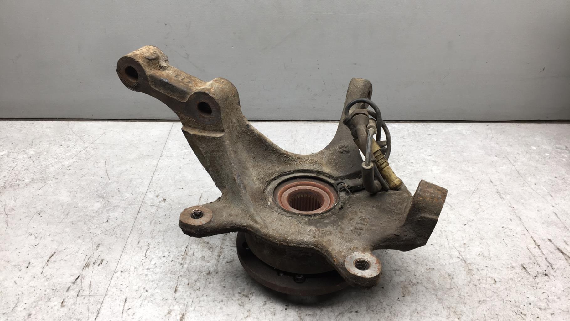 Fusee avant droit RENAULT LAGUNA 2 PHASE 1  - 1