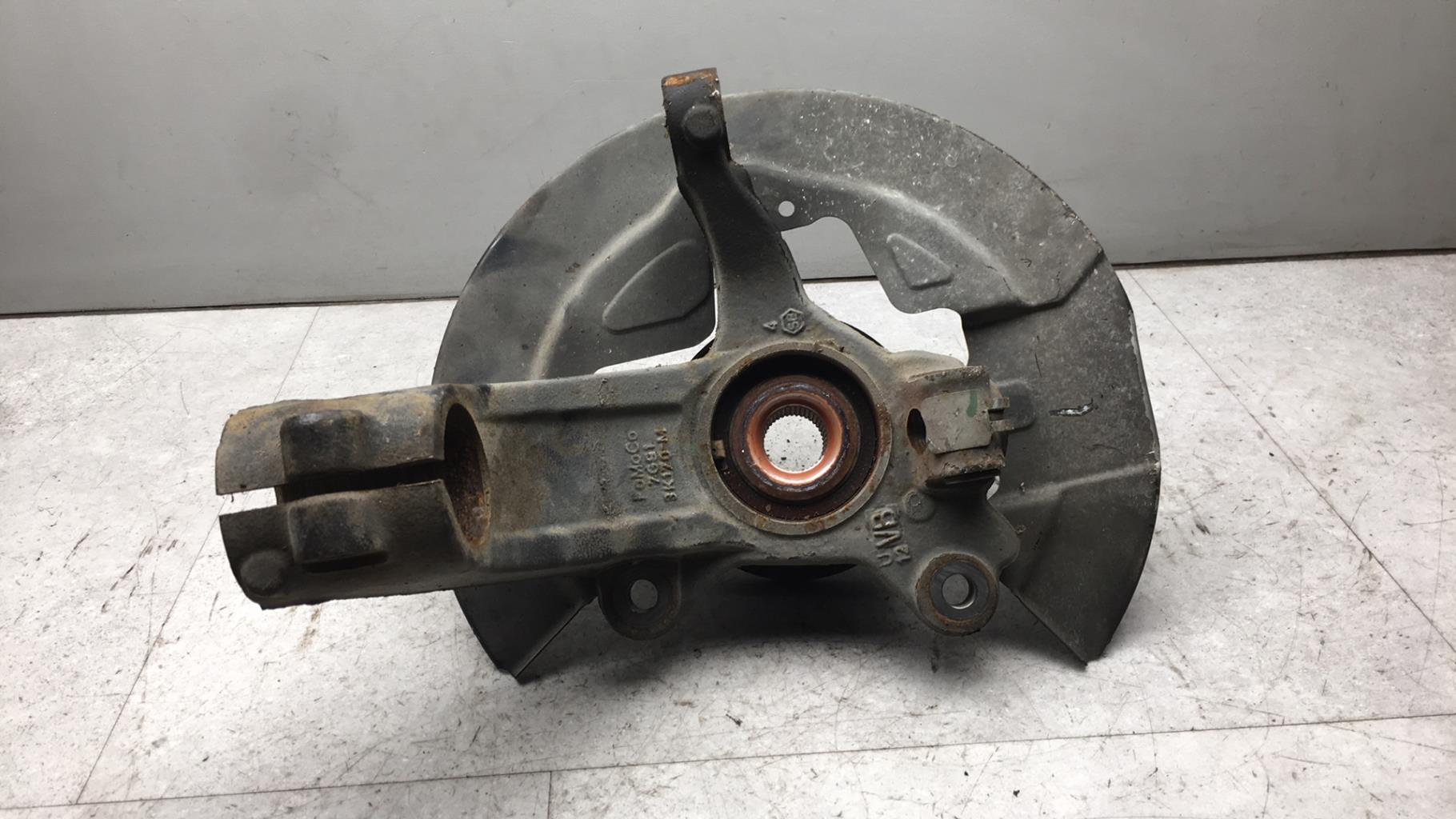 Fusee avant droit VOLVO XC 60 1 PHASE 1 Diesel - 1