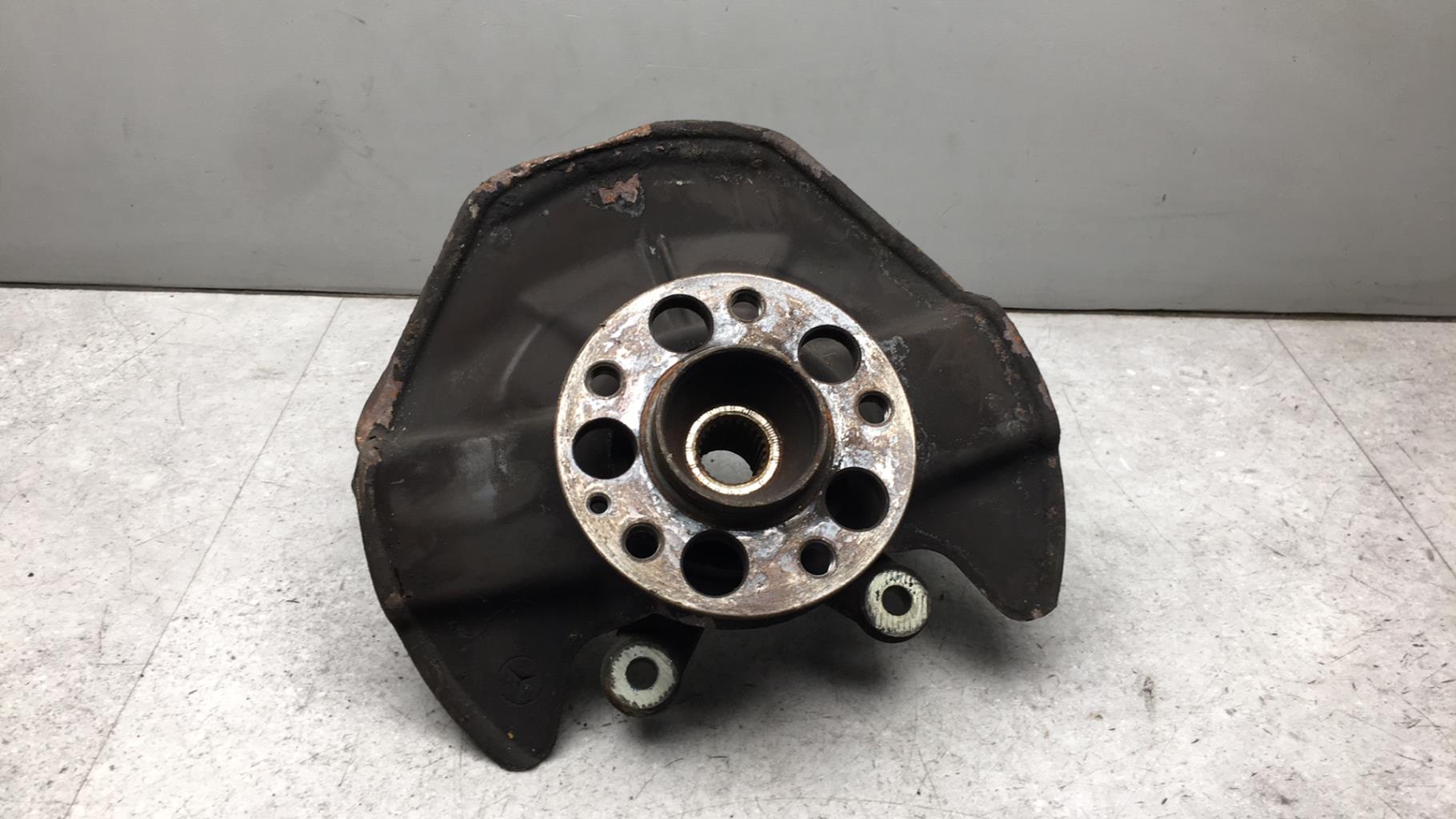 Fusee avant gauche MERCEDES CLASSE A 169 PHASE 1 Diesel - 1