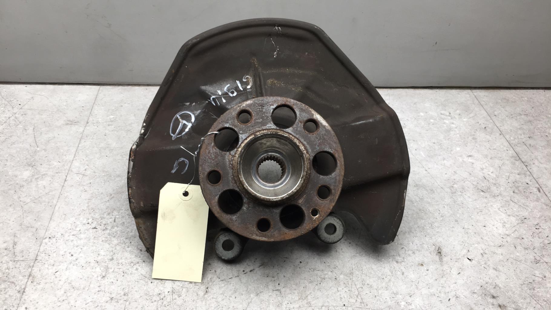 Fusee avant gauche MERCEDES CLASSE A 169 PHASE 2 Diesel - 1