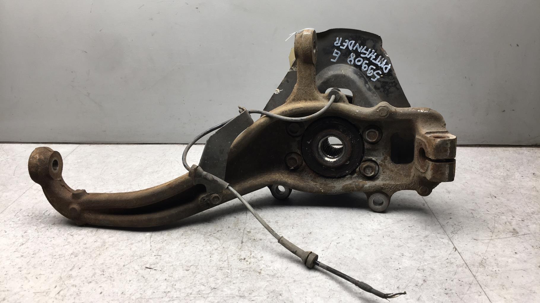 Fusee avant gauche NISSAN PATHFINDER 2 PHASE 1 Diesel - 1
