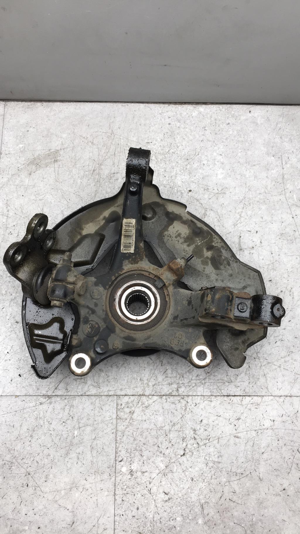 Fusee avant gauche PEUGEOT 508 1 PHASE 2 Diesel - 1