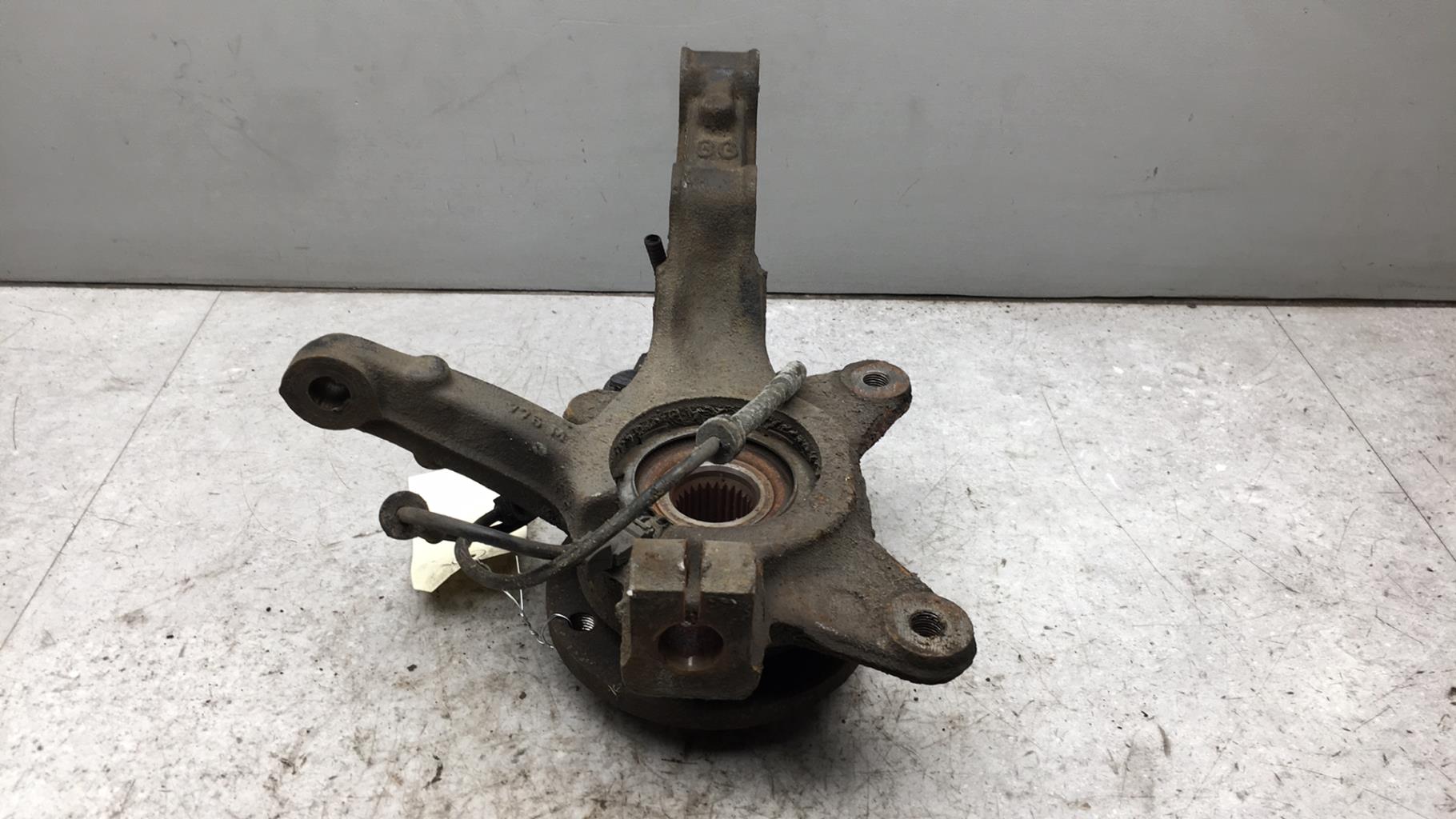 Fusee avant gauche RENAULT KANGOO 2 PHASE 1 Diesel - 1