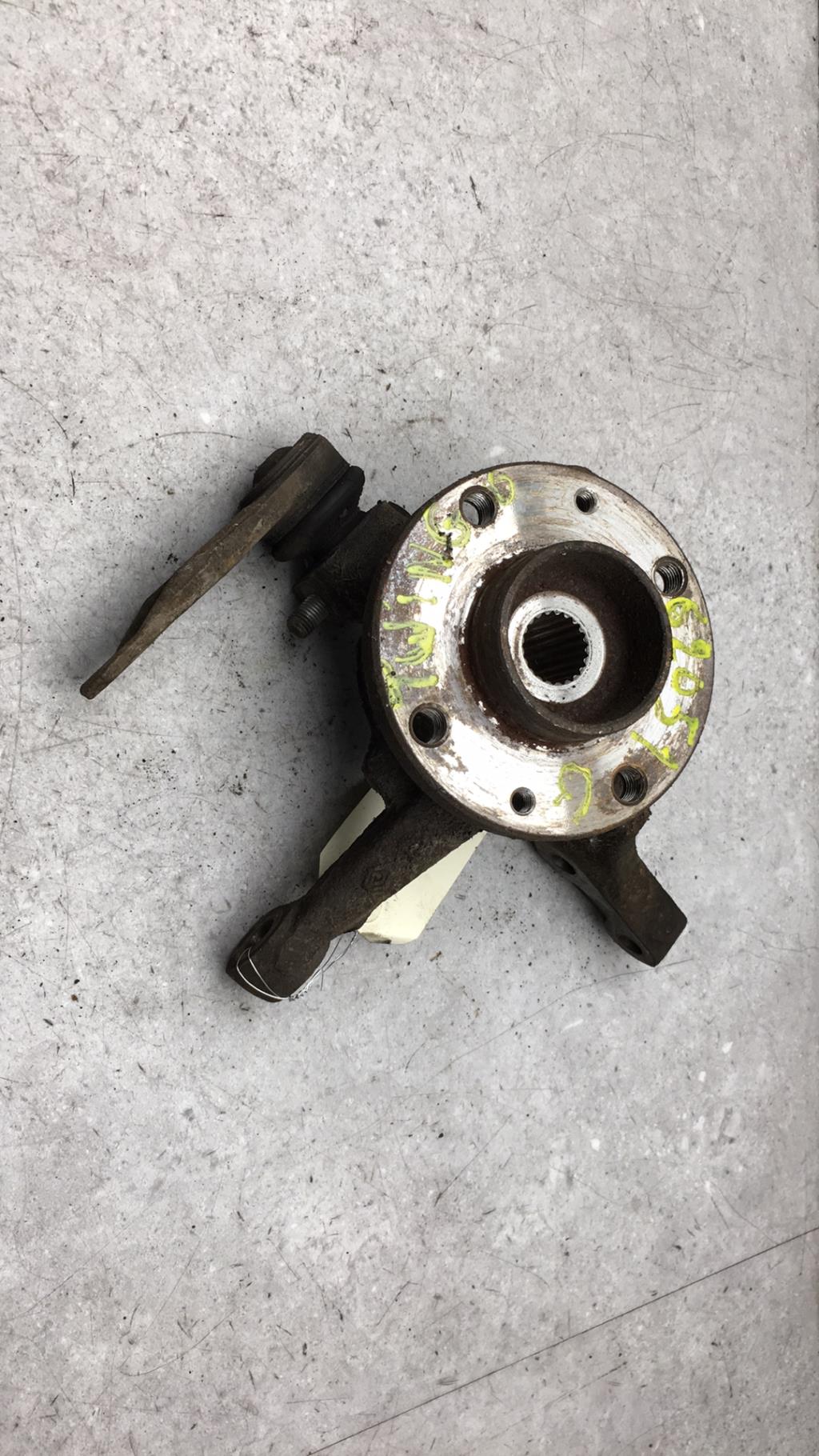 Fusee avant gauche RENAULT TWINGO 1 PHASE 3 Essence - 1