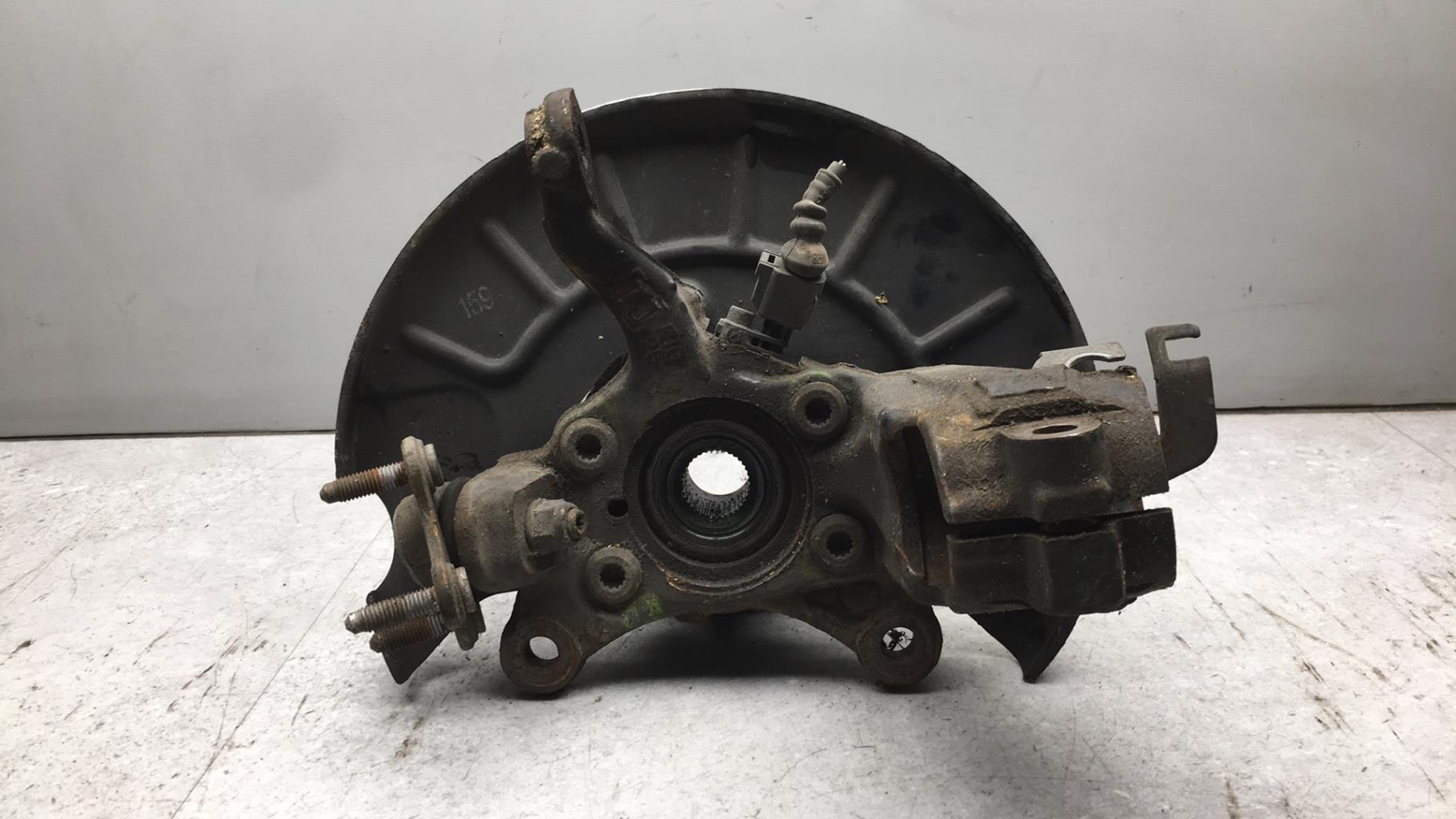 Fusee avant gauche VOLKSWAGEN GOLF PLUS PHASE 1 Diesel - 1