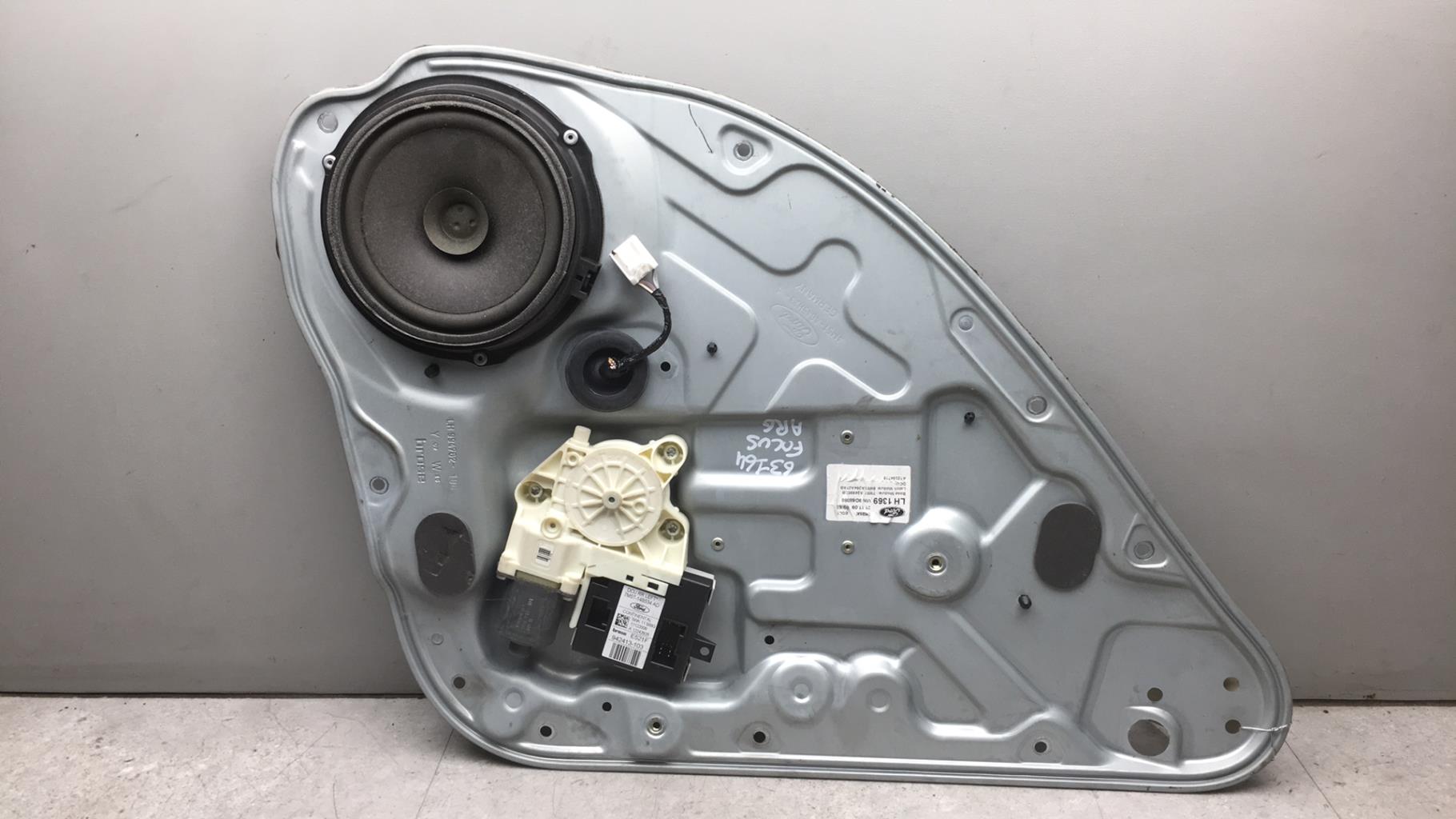 Alzacristalli elettrico posteriore sinistro FORD FOCUS 2 PHASE 2 BREAK Diésel - 1