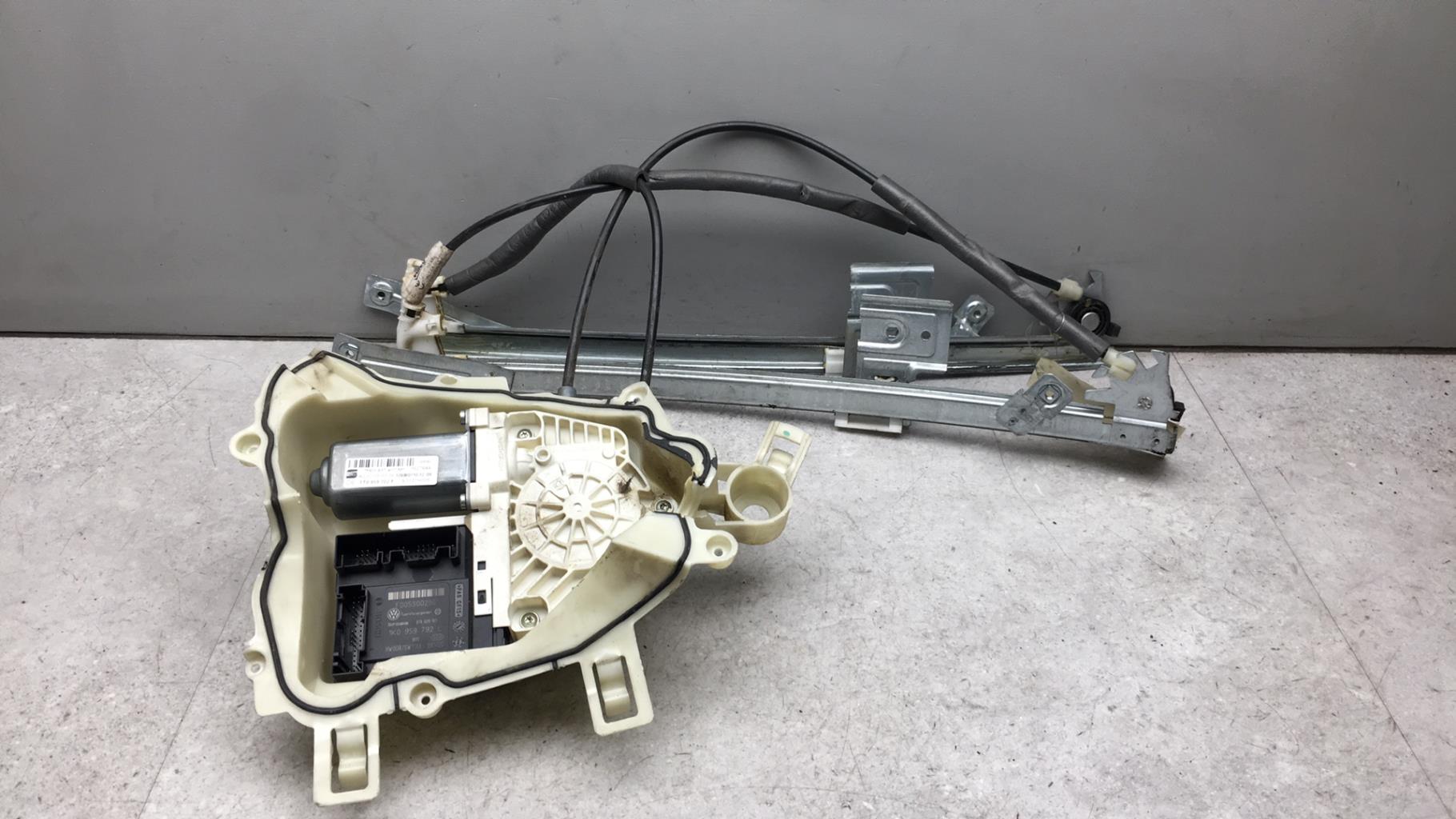 Alzacristalli elettrico anteriore destro SEAT TOLEDO 3 Diésel - 1