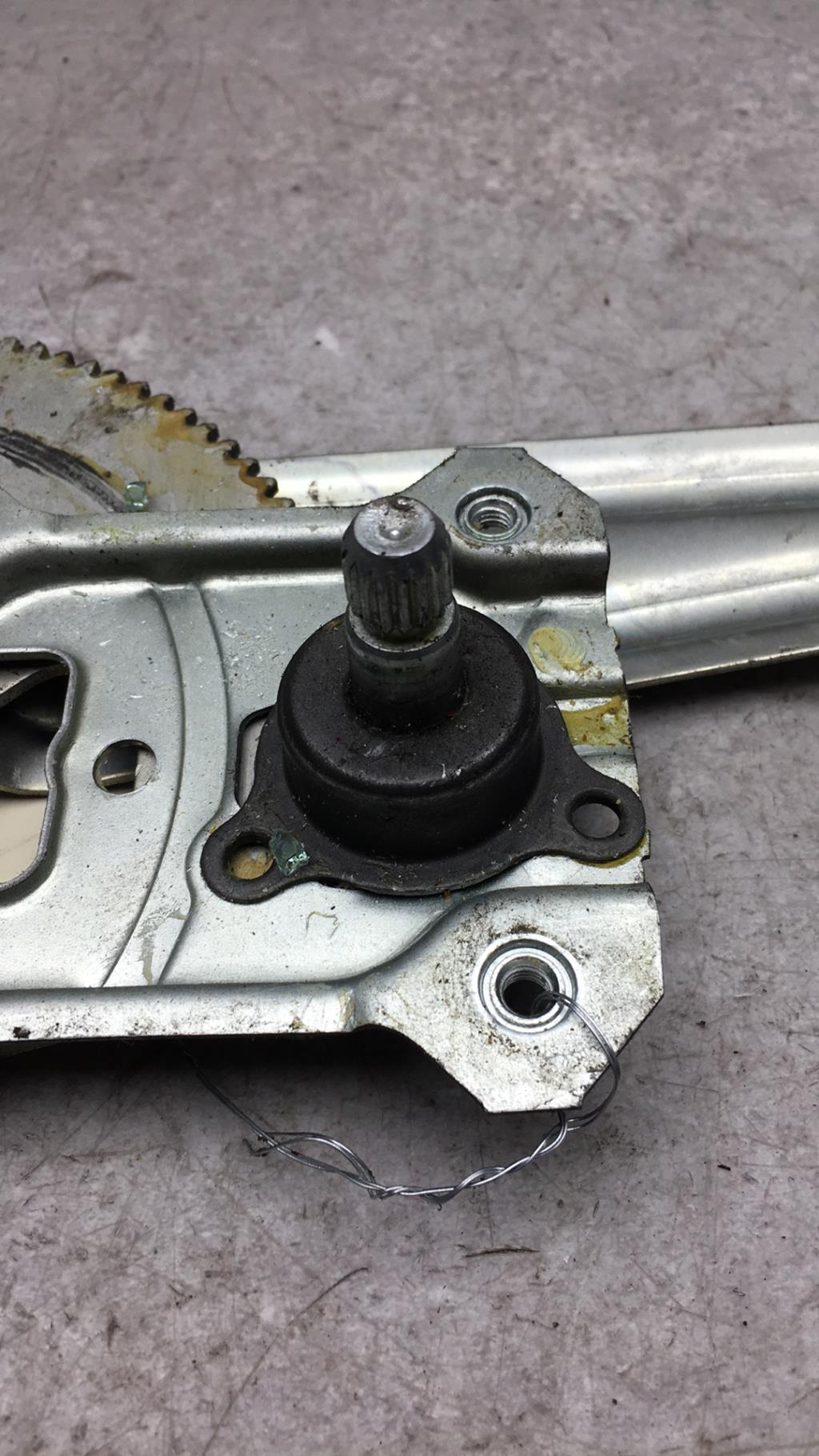Alzacristalli manuale posteriore sinistro SUZUKI SWIFT 3  - 1