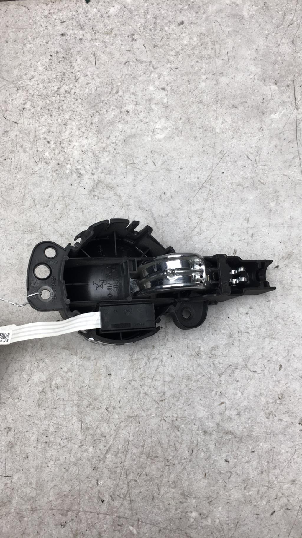 Poignee interieur avant droit MINI MINI 2 R56 PHASE 1 Diesel - 1