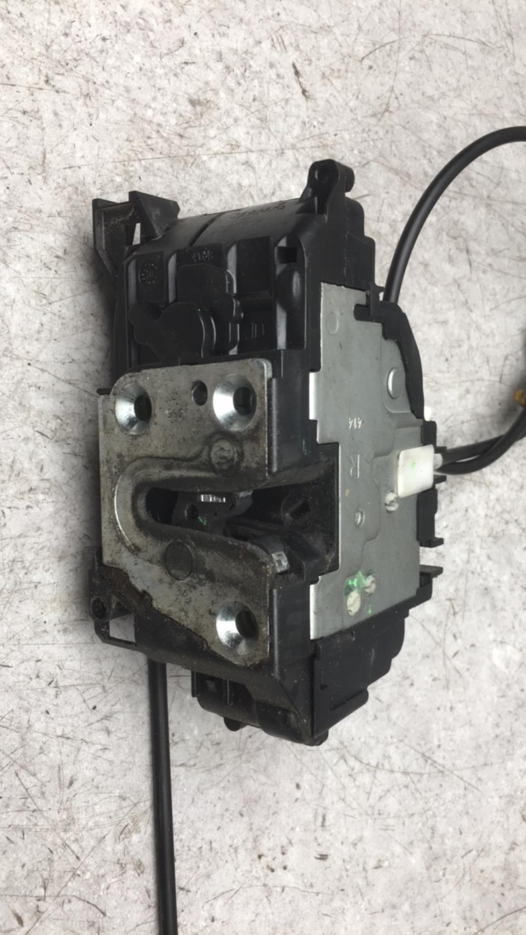 Serrure avant droit RENAULT MODUS PHASE 1  - 1