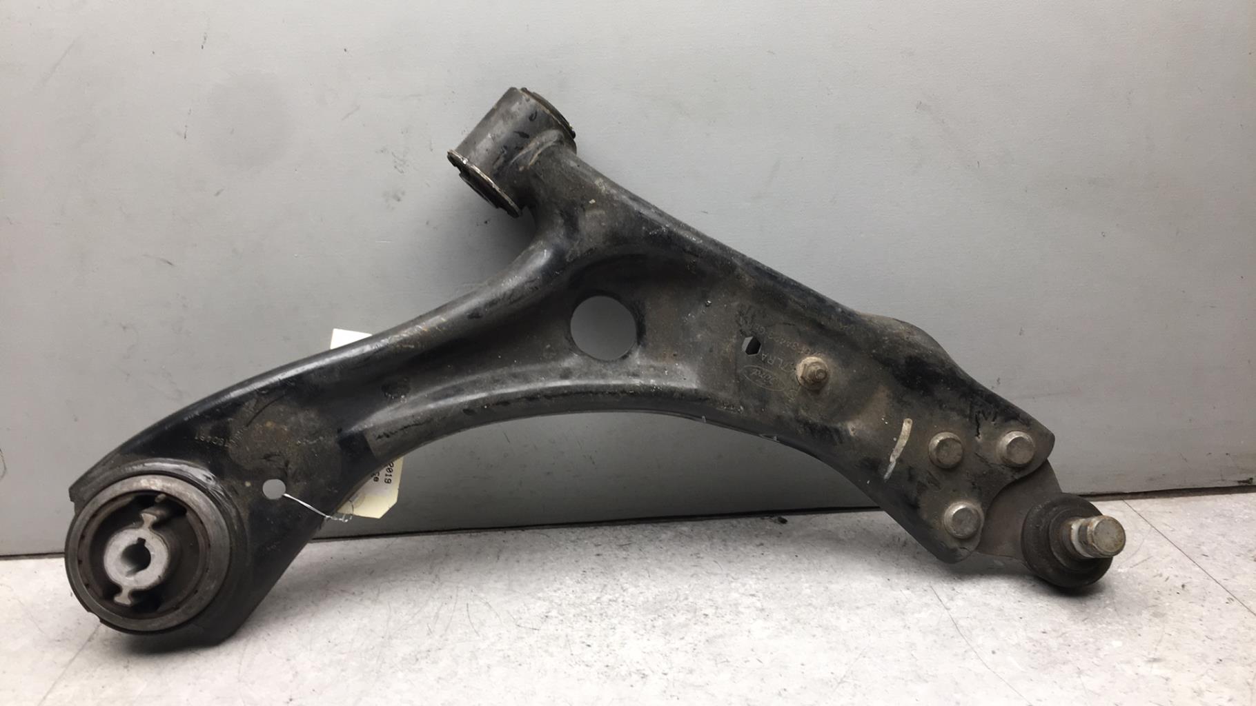 Triangle avant droit FORD FOCUS 4 PHASE 1 Essence - 1