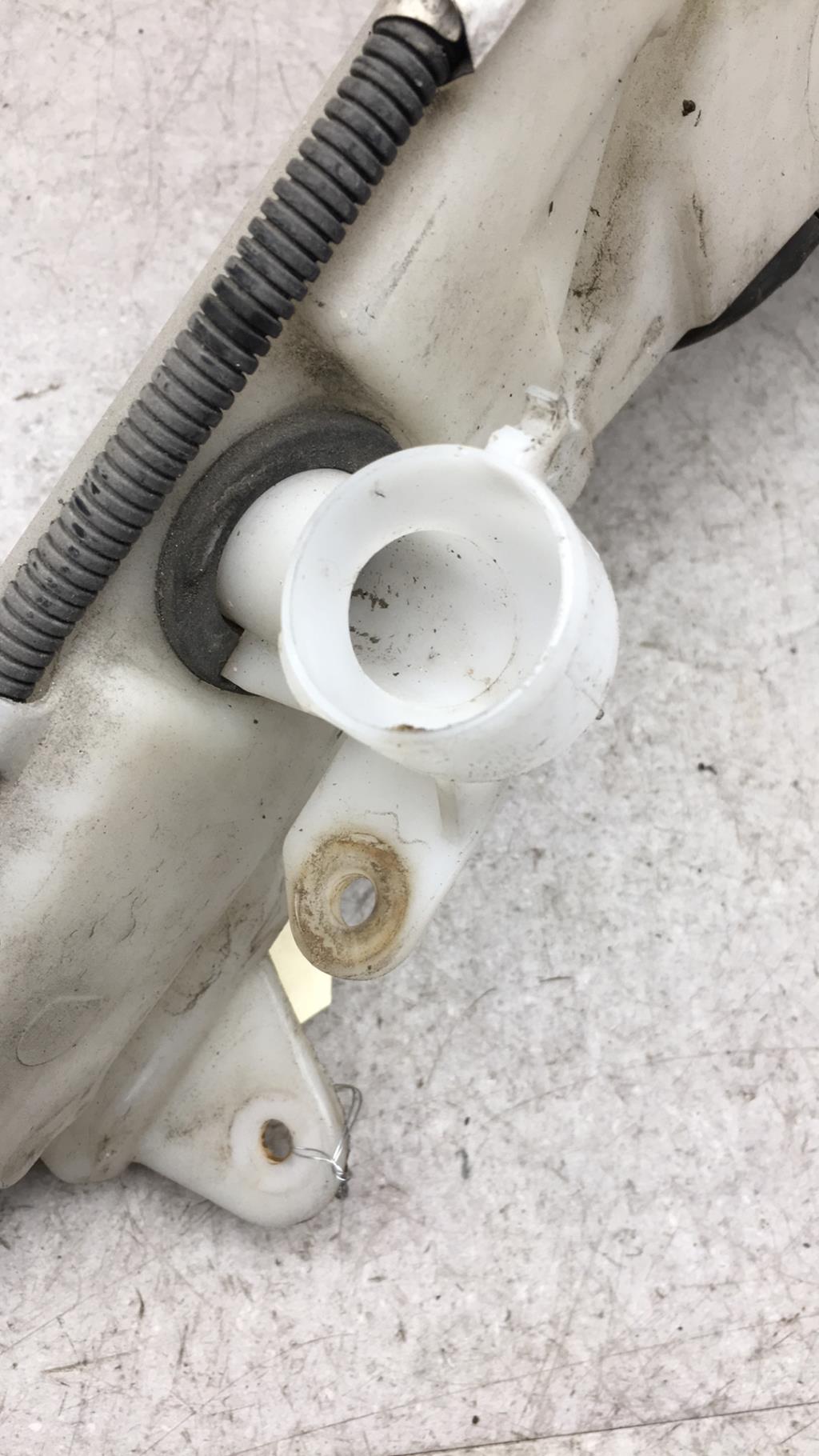 Vase de lave glace FORD FOCUS 2 PHASE 2 BREAK Diesel - 1