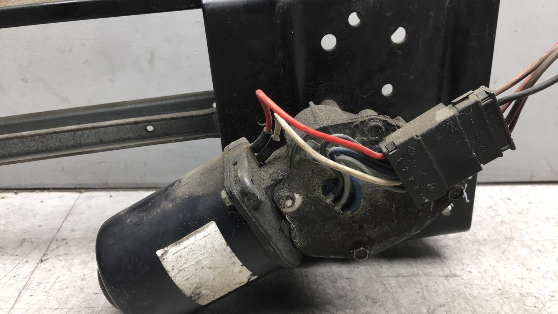 Motore tergicristallo anteriore RENAULT TRAFIC 1 PHASE 2  - 1