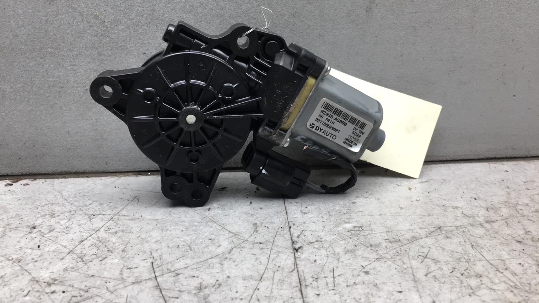 Motore alzacristalli anteriore sinistro HYUNDAI I 30 2  - 1