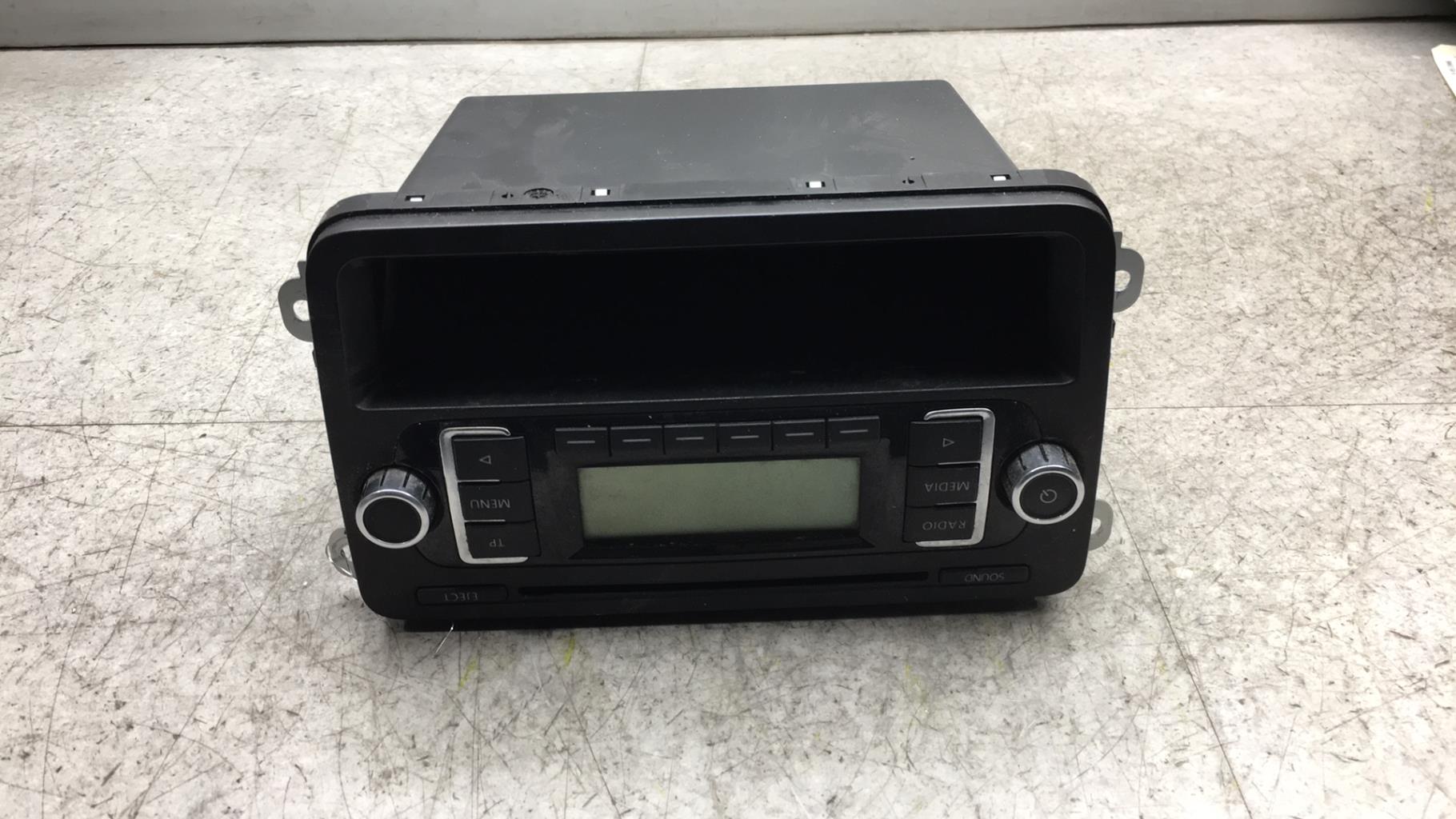 Autoradio VOLKSWAGEN GOLF 6 Diésel - 1