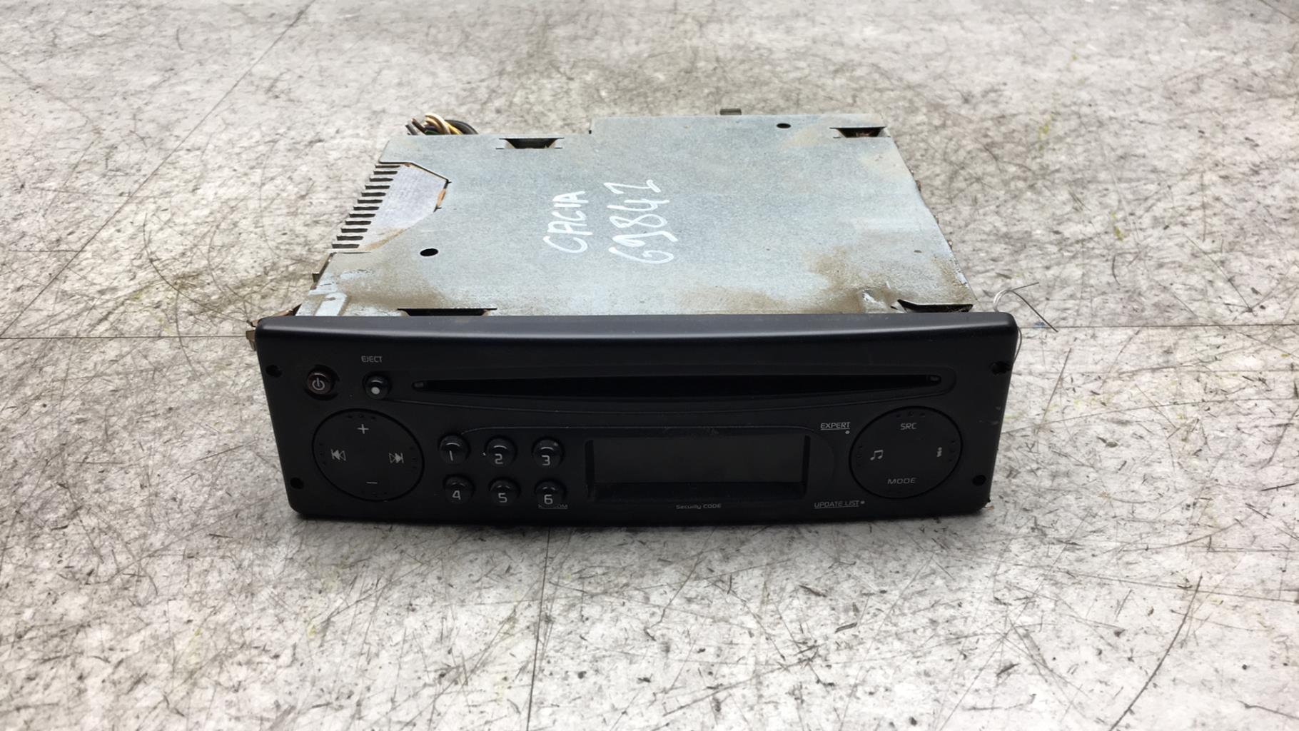 Autoradio originale DACIA LOGAN 1 PHASE 1  - 1