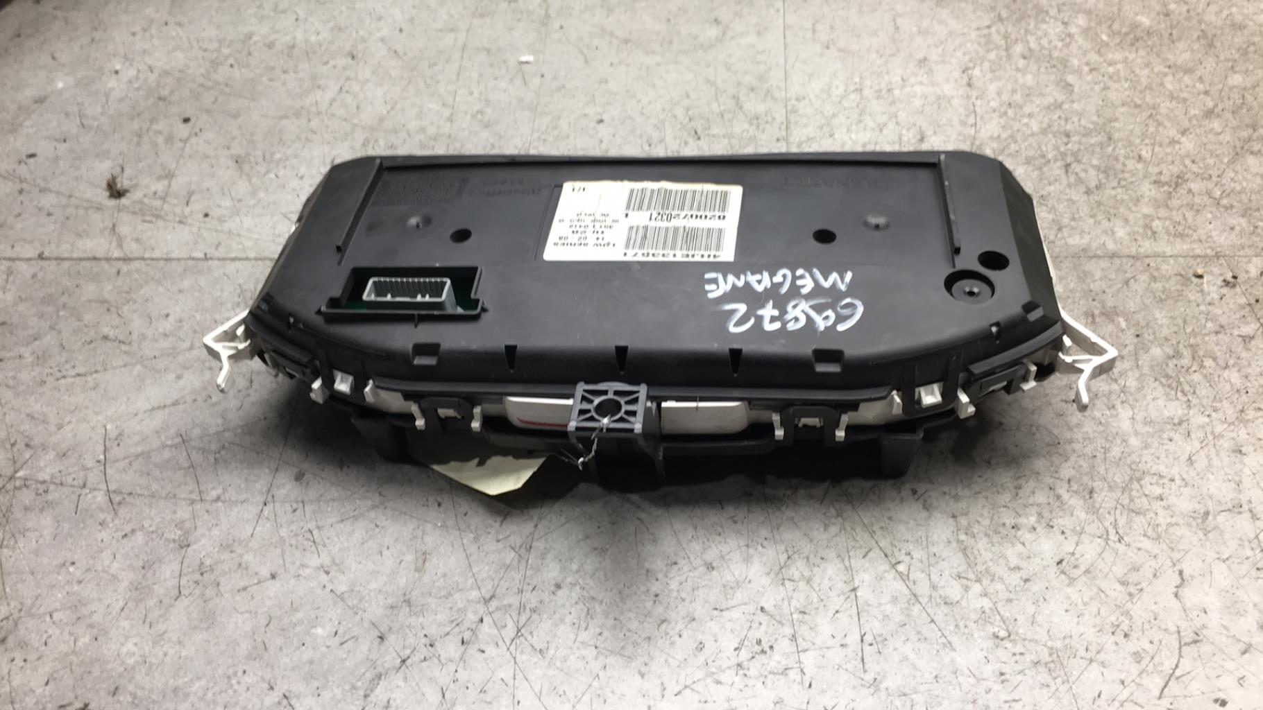 Compteur RENAULT MEGANE 2 PHASE 2 BREAK  - 1