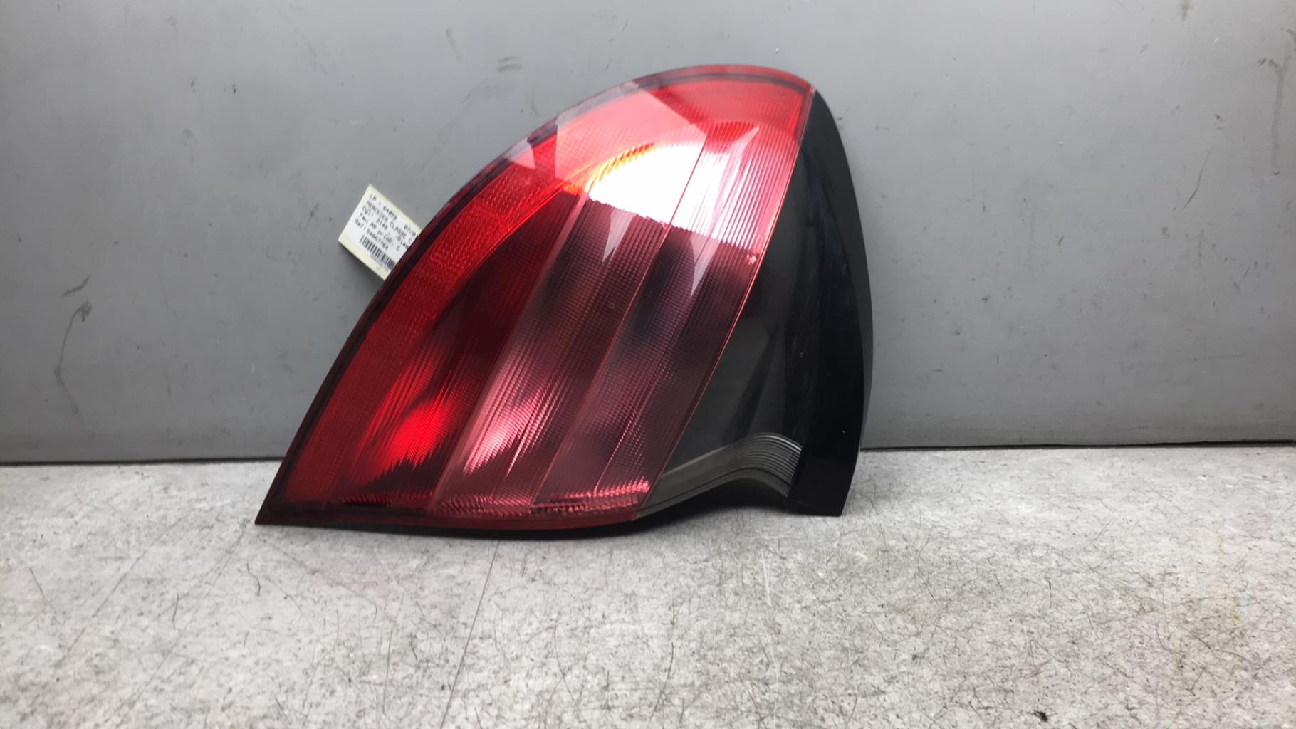 Fanale posteriore principale destro (luci) MERCEDES CLASSE C COUPE SPORT 203 PHASE 1 Diésel - 1