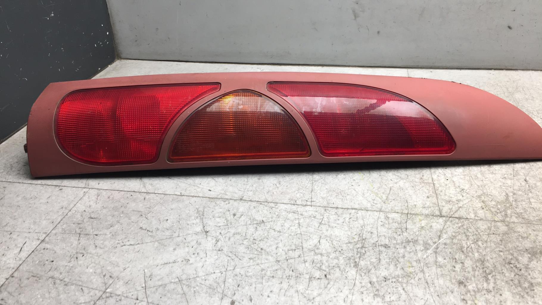 Fanale posteriore principale sinistro (luci) RENAULT KANGOO 1 PHASE 1 Gasolina - 1