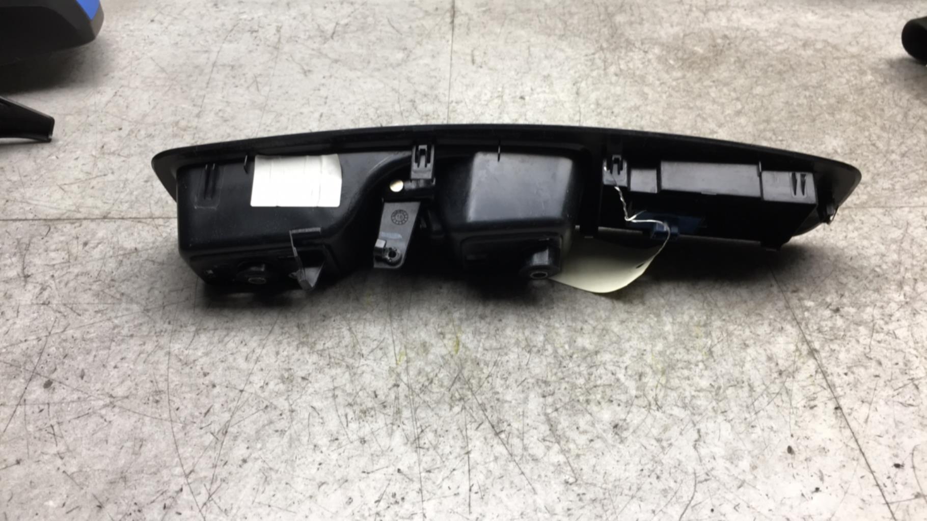 Maniglia interna anteriore destra FIAT DOBLO 2 PHASE 2 Gasolina/Gas natural - 1