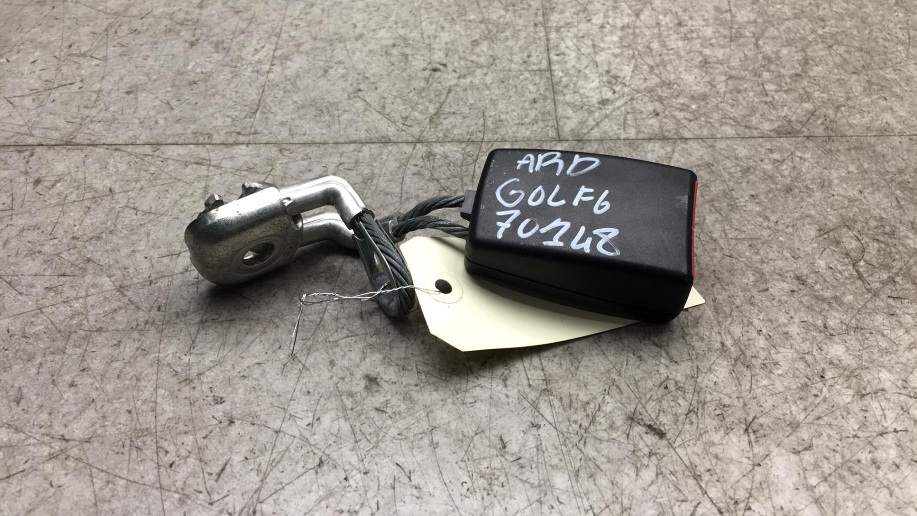 Aggancio cintura sicurezza posteriore destro VOLKSWAGEN GOLF 6  - 1