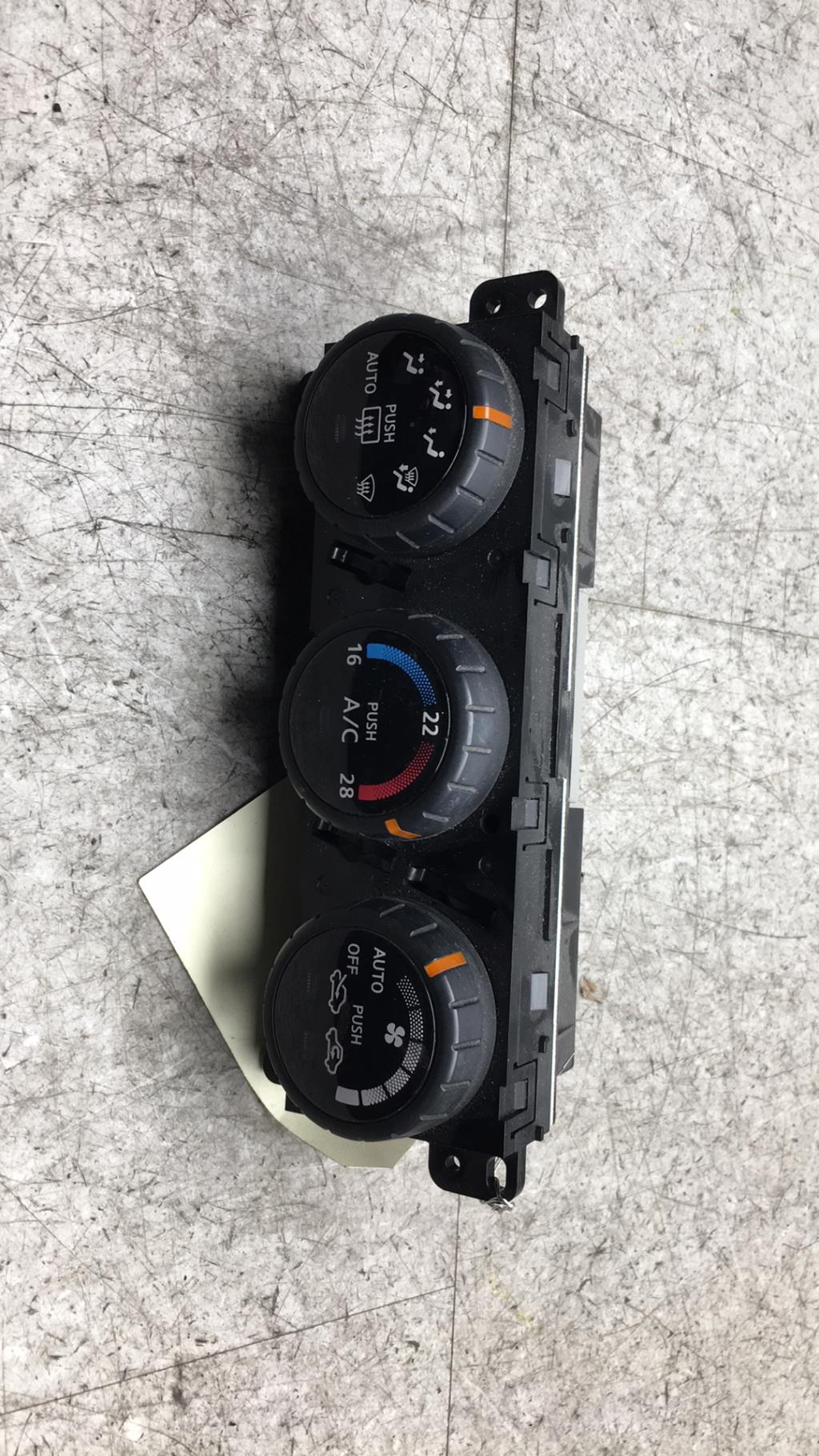 Commande chauffage NISSAN NOTE 1 PHASE 2 Diesel - 1