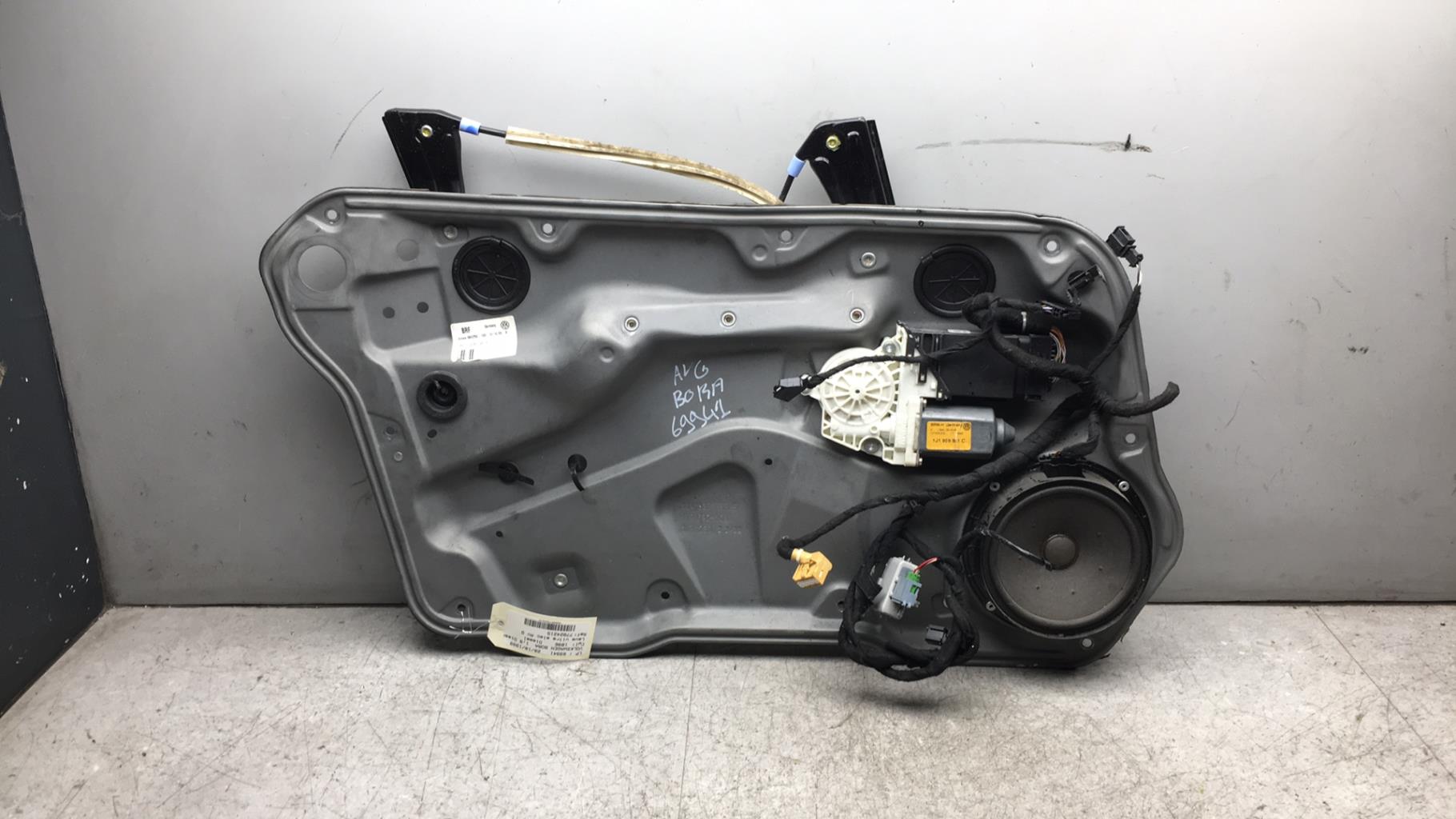Alzacristalli elettrico anteriore sinistro VOLKSWAGEN BORA Diésel - 1