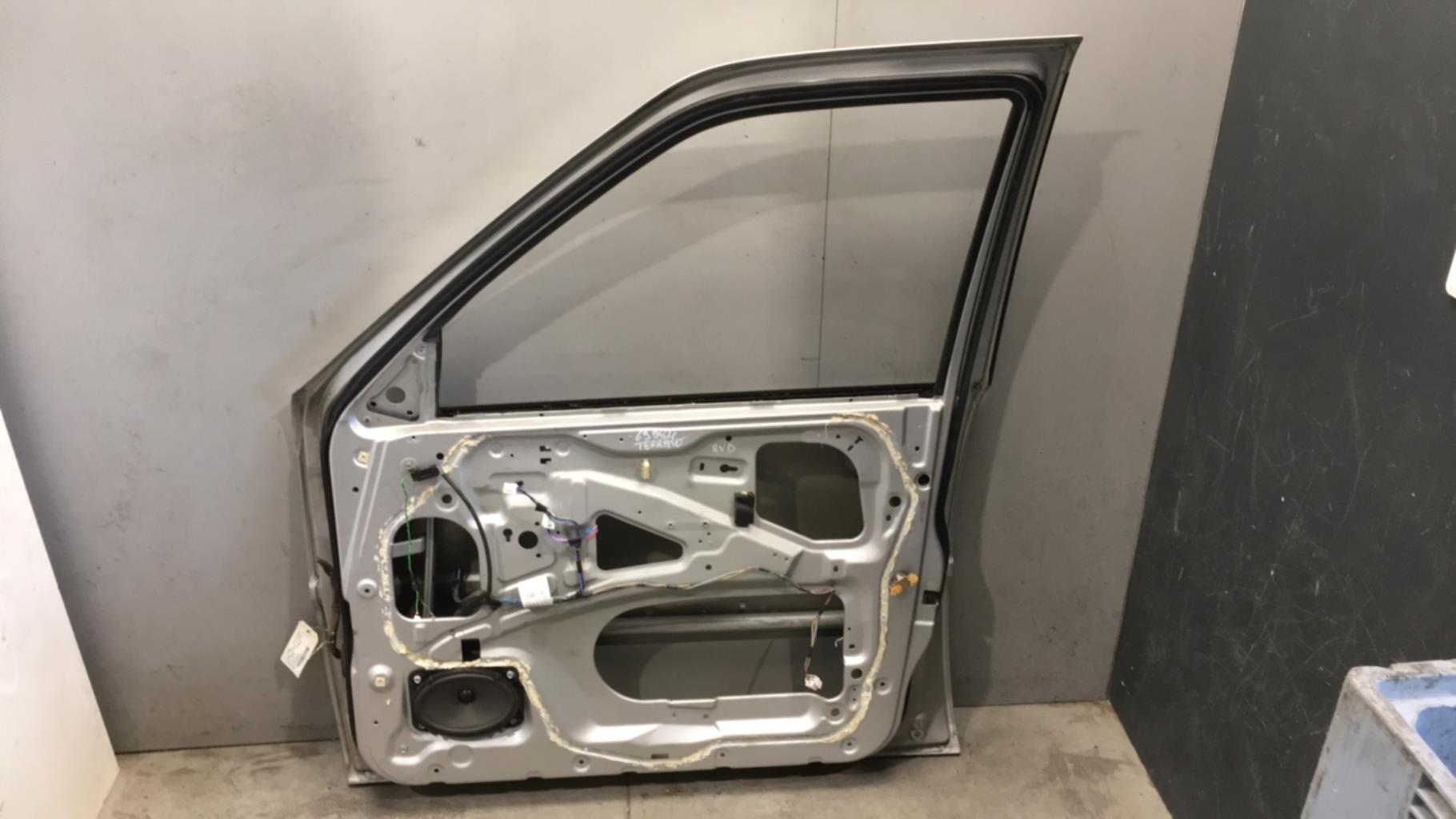 Porte avant droit NISSAN TERRANO 2 PHASE 4 Diesel - 1