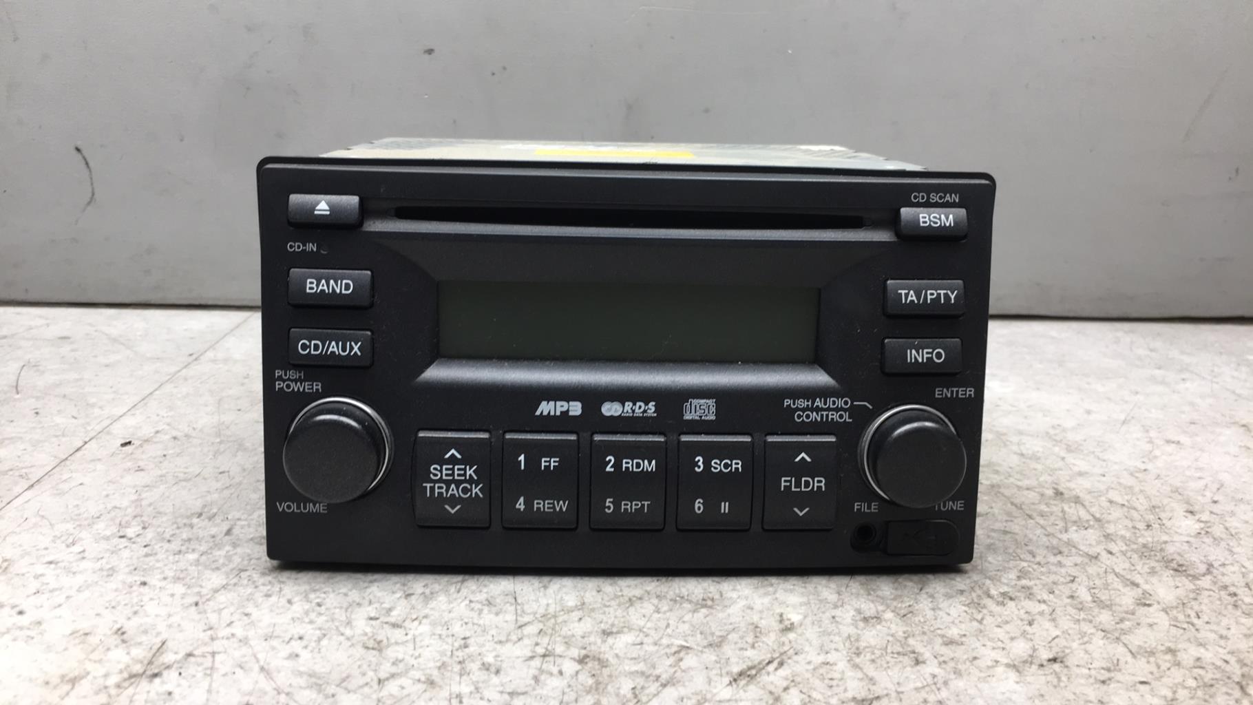 Autoradio originale KIA SORENTO 1 PHASE 2 Diésel - 1
