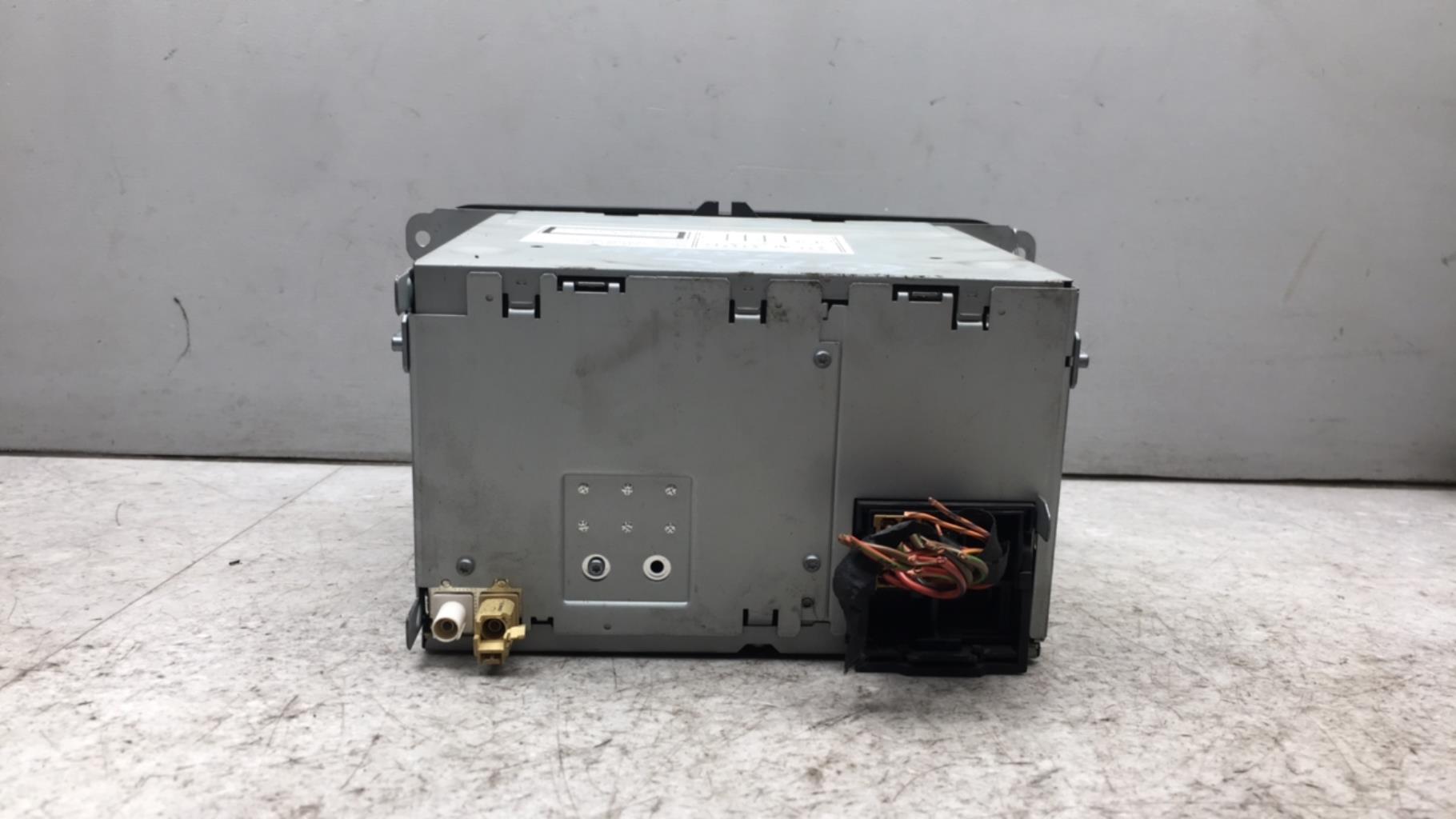 Autoradio originale VOLKSWAGEN CADDY 3 PHASE 1  - 1
