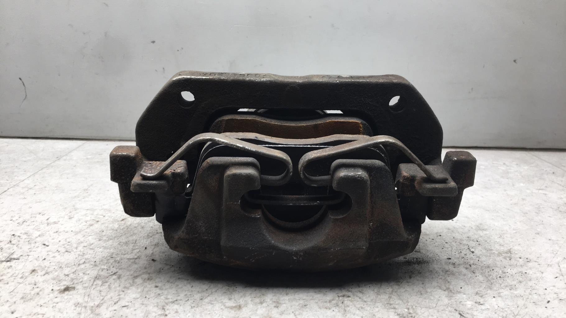 Etrier avant gauche (freinage) CITROEN JUMPY 3 XS Diesel - 1
