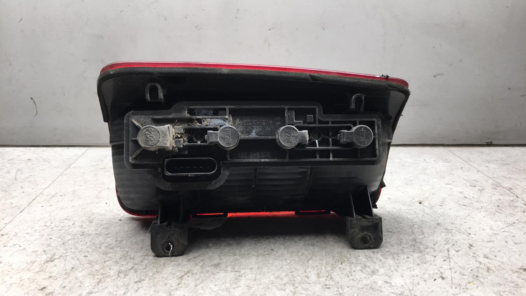 Fanale posteriore principale destro (luci) VOLKSWAGEN CADDY 3 PHASE 1  - 1