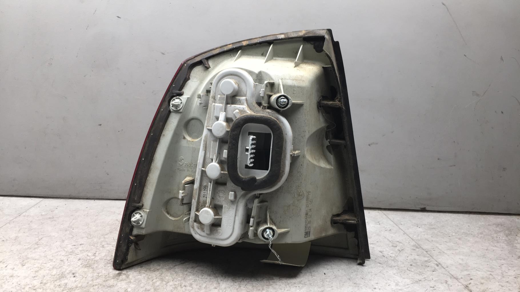Fanale posteriore principale destro (luci) OPEL ASTRA G Gasolina - 1