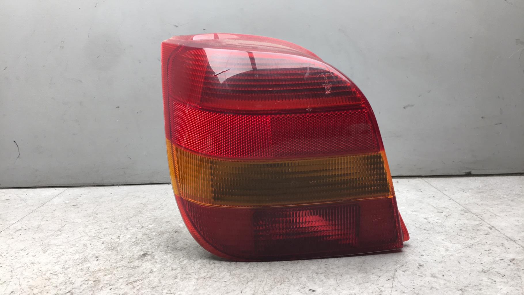 Fanale posteriore principale sinistro (luci) FORD FIESTA 3 PHASE 1  - 1