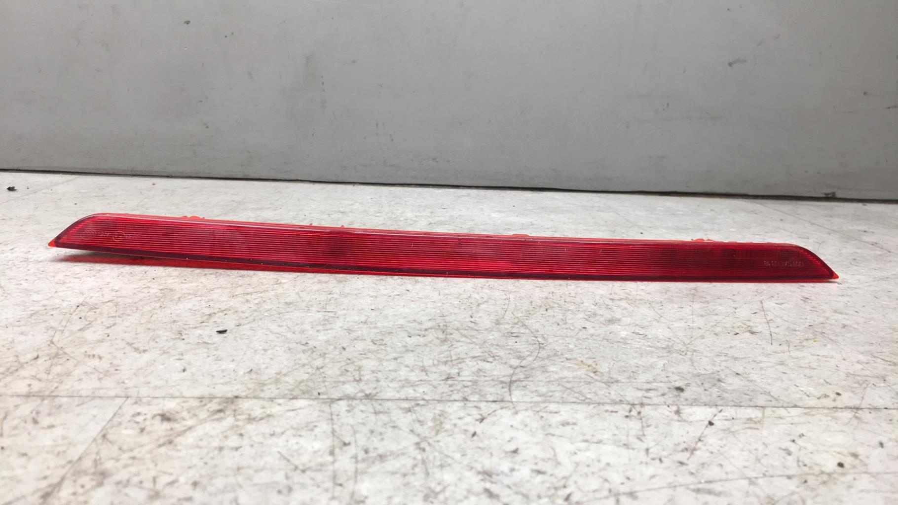 Feu arriere stop central RENAULT CLIO 5 Essence/Hybride - 1