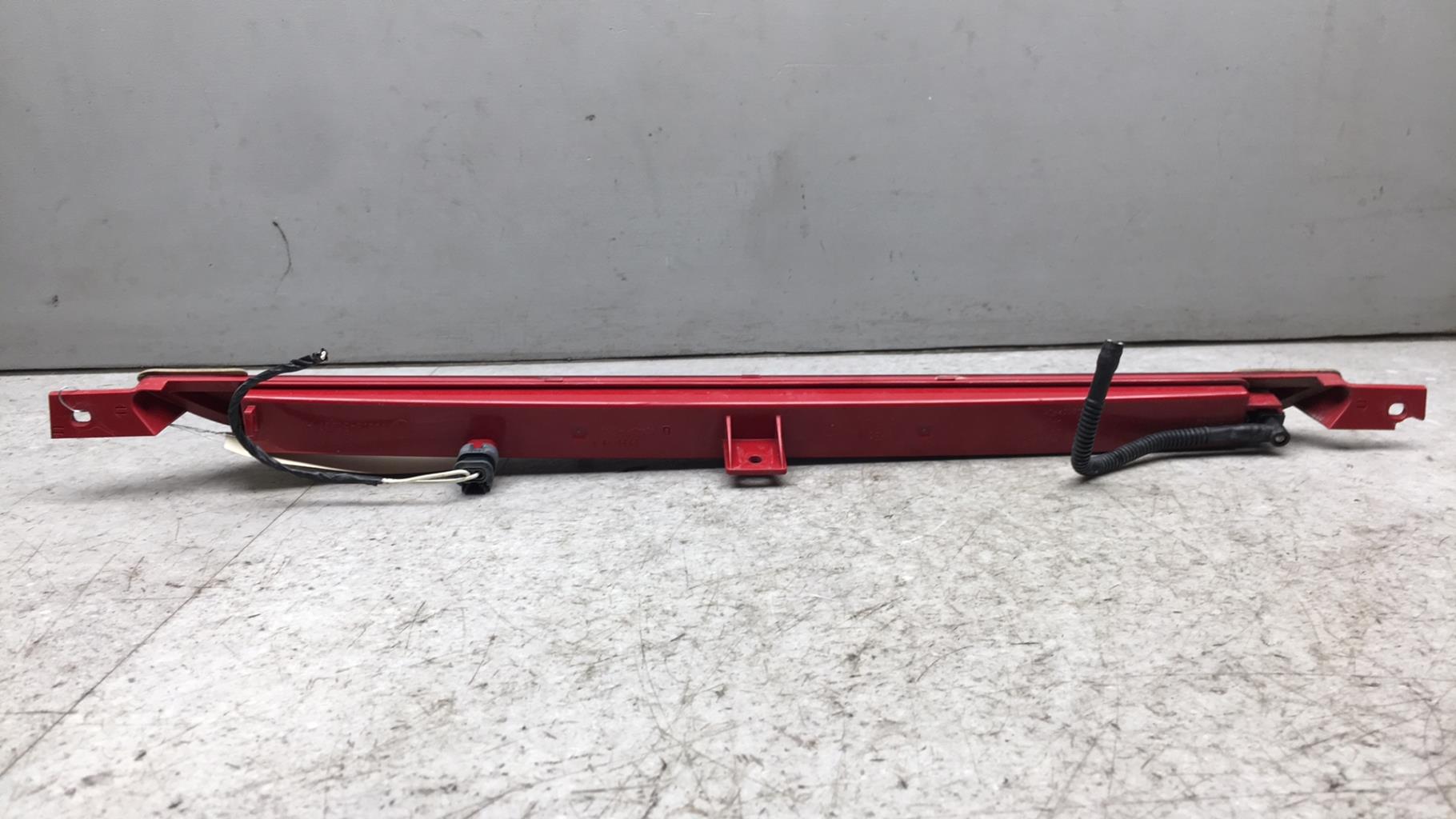 Luce stop centrale VOLKSWAGEN GOLF 7 PHASE 1 Gasolina - 1