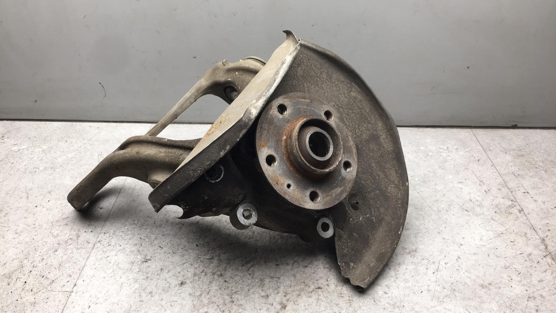 Fusee arriere droit AUDI Q5 1 SQ5 PHASE 2 Diesel - 1