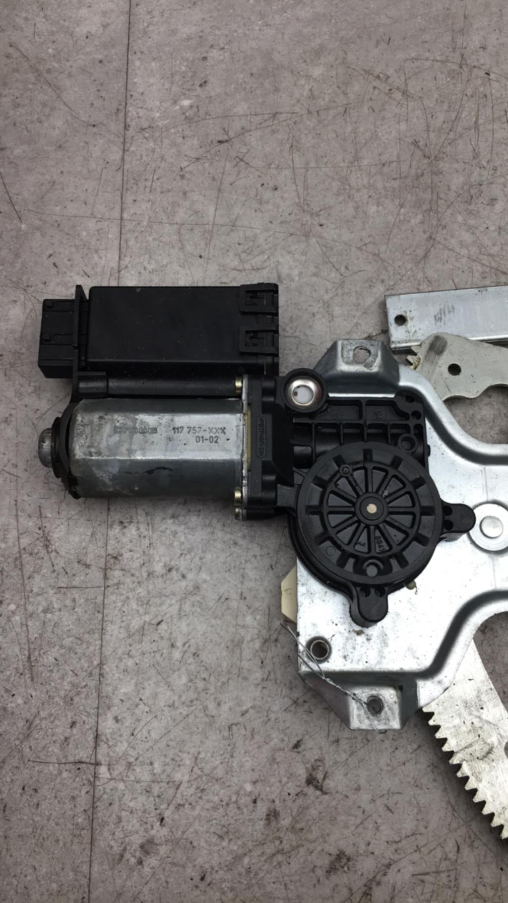 Alzacristalli elettrico anteriore destro PEUGEOT 406 COUPE Gasolina - 1