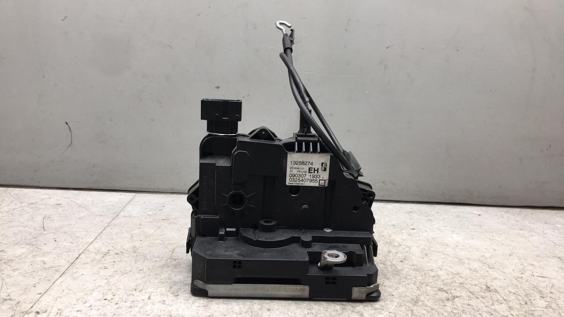 Serrure avant droit OPEL CORSA D PHASE 1 Diesel - 1