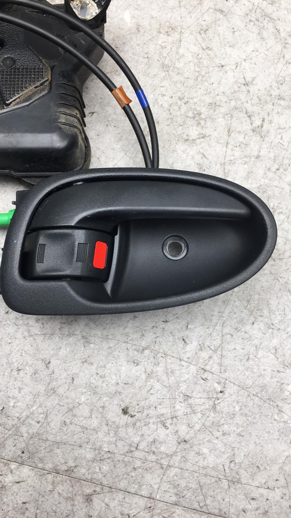 Serratura anteriore destra TOYOTA YARIS 2 PHASE 1 Gasolina - 1