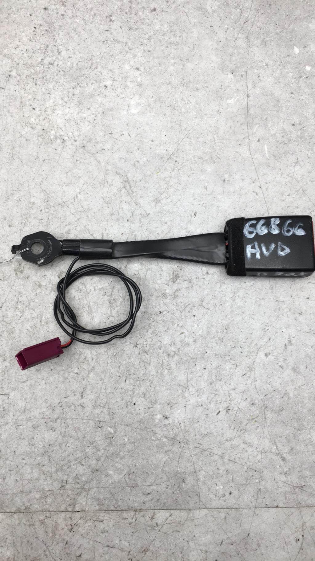 Attache ceinture avant droit FORD B-MAX Diesel - 1