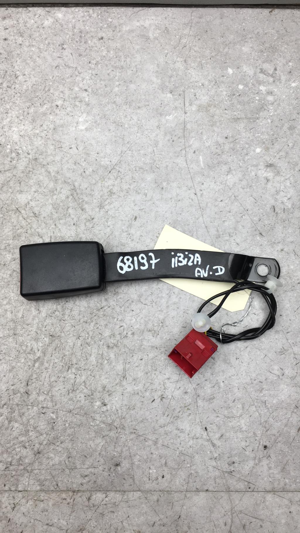 Aggancio cintura sicurezza anteriore destro SEAT IBIZA 4 PHASE 1 Diésel - 1