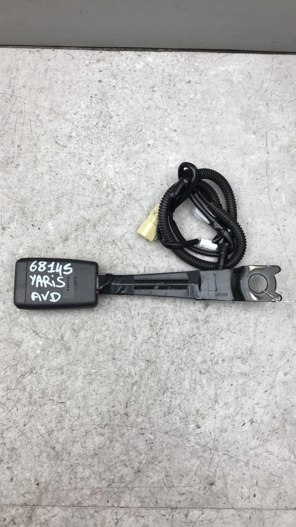 Aggancio cintura sicurezza anteriore destro TOYOTA YARIS 2 PHASE 1  - 1