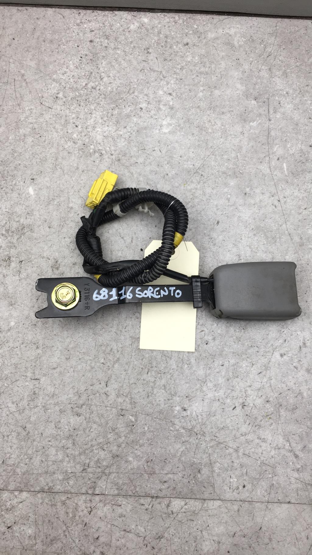 Aggancio cintura sicurezza anteriore destro KIA SORENTO 1 PHASE 2 Diésel - 1